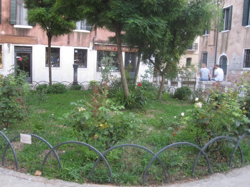1f6bc0.jpg