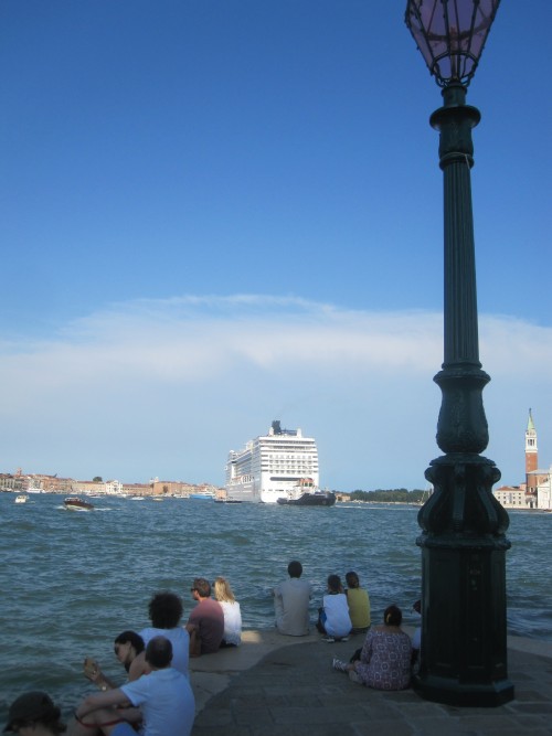 5d5479.jpg