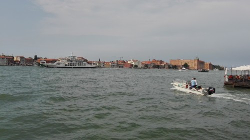 8b2089.jpg
