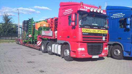 8b890b.jpg