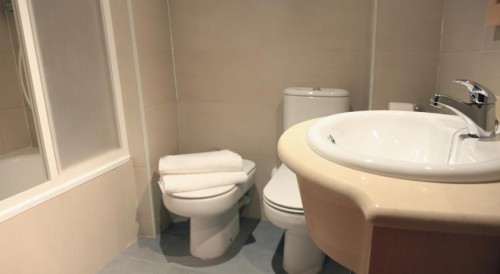 9775f9.jpg