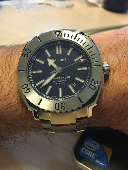 98571f.jpg